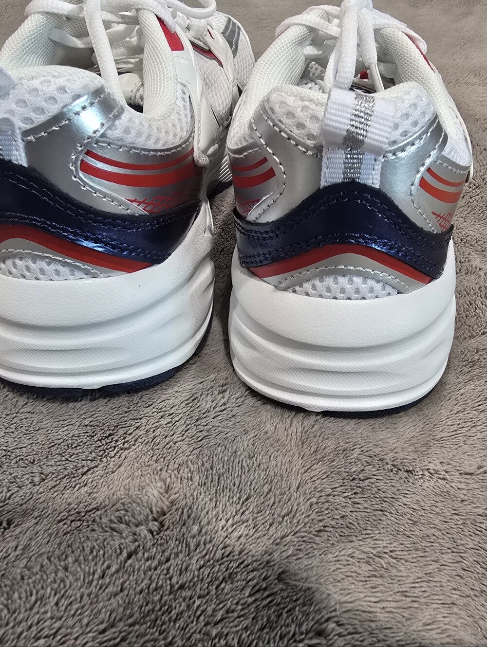 New Womens Size 8 Avia - Picture 6 of 8